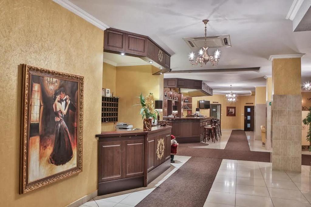 Hotel Lord Debica Ngoại thất bức ảnh