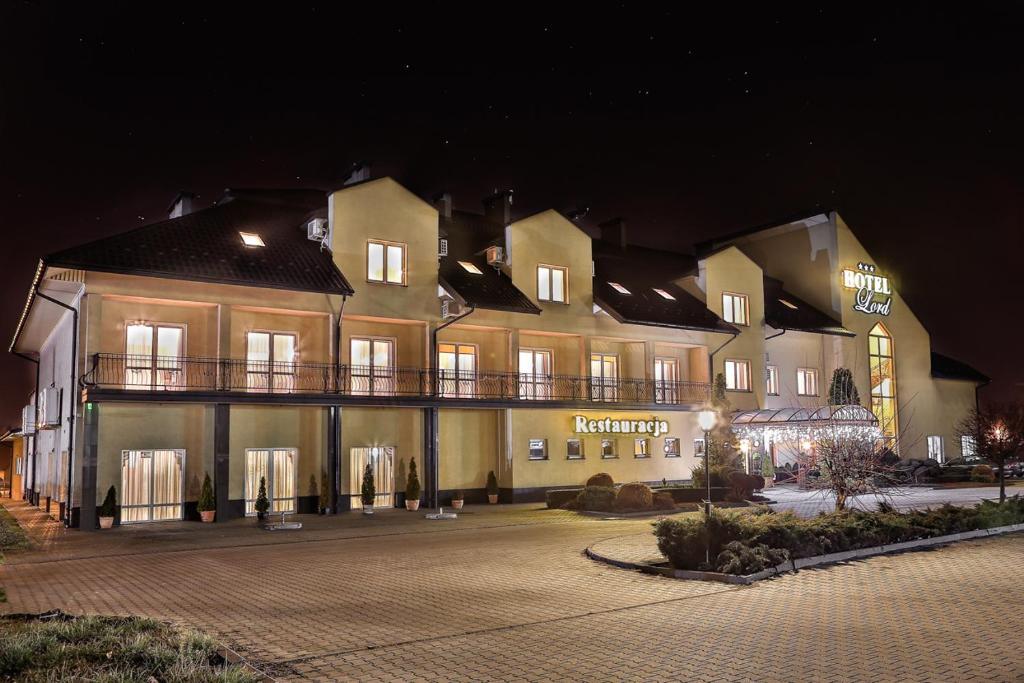 Hotel Lord Debica Ngoại thất bức ảnh